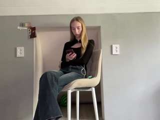 laraethurrell