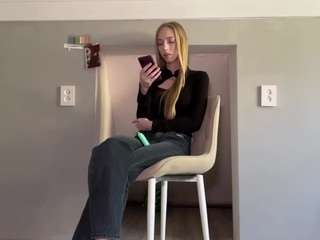 laraethurrell