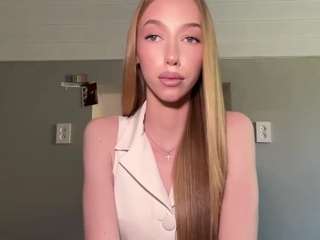 laraethurrell