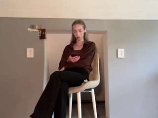 laraethurrell
