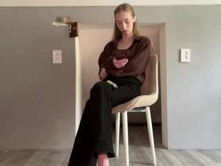 LaraeThurrell live cam preview
