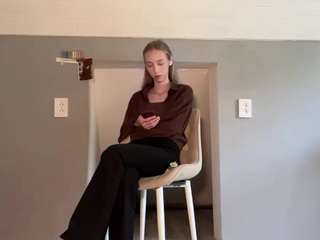 laraethurrell