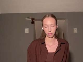 LaraeThurrell live cam preview