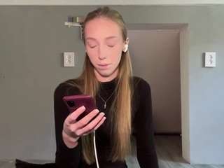 laraethurrell