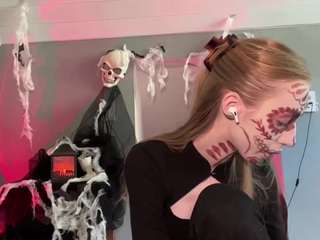 laraethurrell