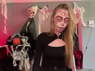 laraethurrell