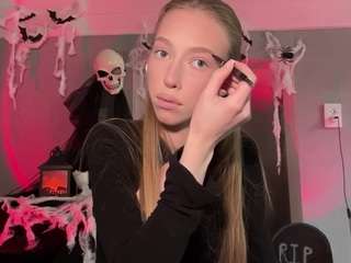 LaraeThurrell