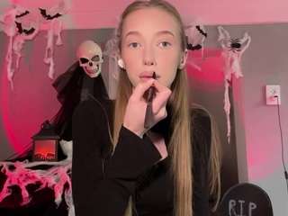 LaraeThurrell