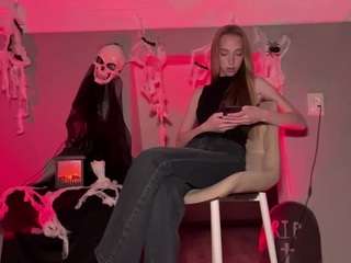 laraethurrell