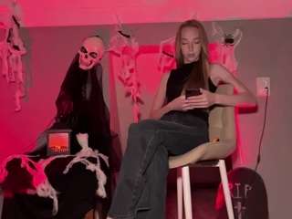 laraethurrell