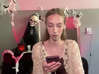 laraethurrell