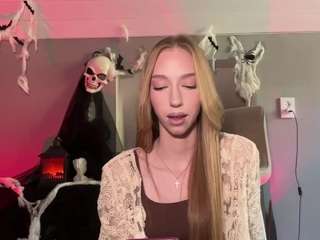 laraethurrell