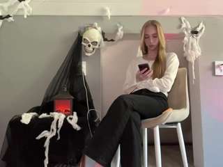 laraethurrell