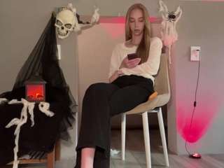 LaraeThurrell