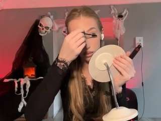 LaraeThurrell
