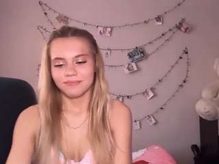 alliebergum live webcam show