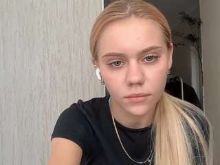 alliebergum Live Webcam on CamSoda