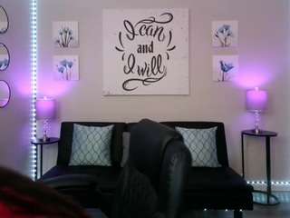 ClassySamantha live cam preview