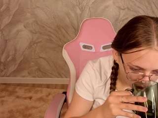Live cam show with IdaRowe