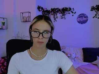 lia-dream live webcam show