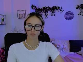 lia-dream live webcam show