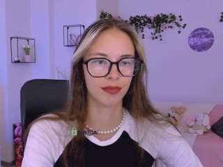 lia-dream live webcam show