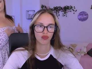 lia-dream live webcam show