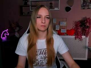 little-pam Live Webcam on CamSoda