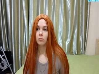Image 1 of loriannmcclenic, female webcam model,  years old, on live webcam