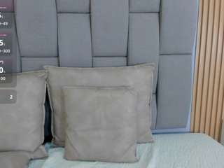 valery-cooper8 live webcam show