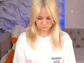 Bunny-Elsy live cam preview