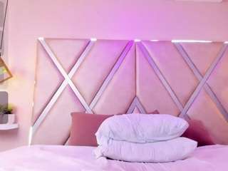 Clarentzbaileys's cam show statistics and live stream