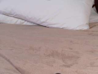 leonameilee live webcam show