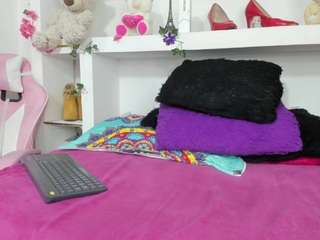 luciatemptation live webcam show