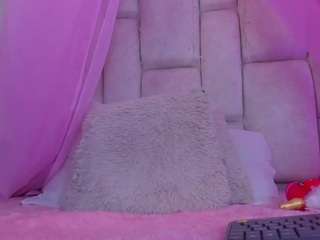 Hailey_sky live cam preview