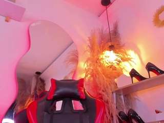 hailey-sky Live Webcam on CamSoda