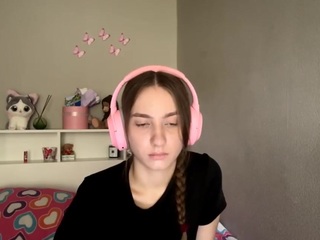 KatieTemby live cam