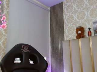 Keahi-tay's cam show statistics and live stream
