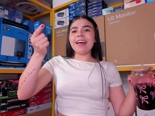 Live cam show with Ambarina