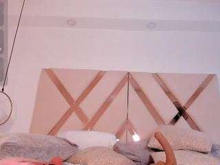Brithanyvelvet live cam preview