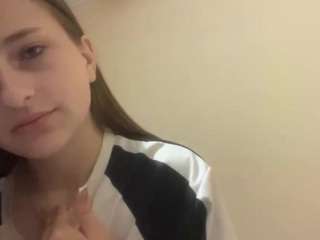 Live cam show with ElmaGrahn
