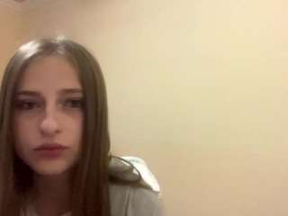 Live cam show with ElmaGrahn