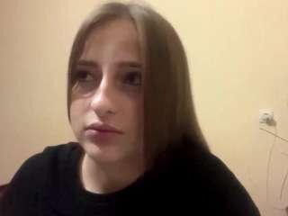 Live cam show with ElmaGrahn