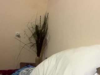 Live cam show with ElmaGrahn