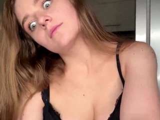 Ernestineleitzel's cam show statistics and live stream