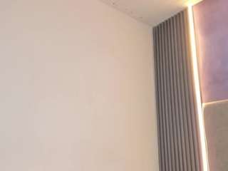 LunaAura live webcam show