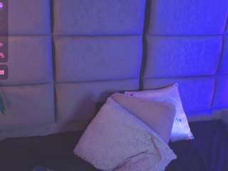 ashley-monroee live webcam show