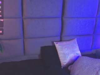 ashley-monroee live webcam show