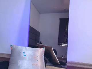ashley-monroee live webcam show