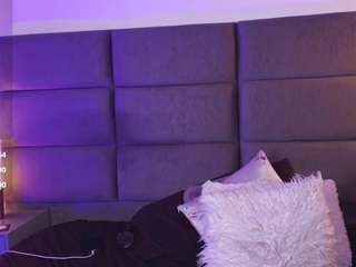 Ashley Monroee live cam preview